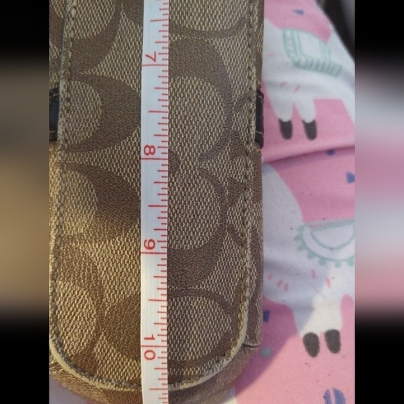 COACH Peyton - Picture 8 of 8